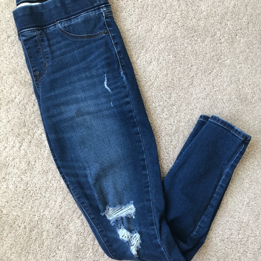 Old Navy Distressed Rockstar Jeggings